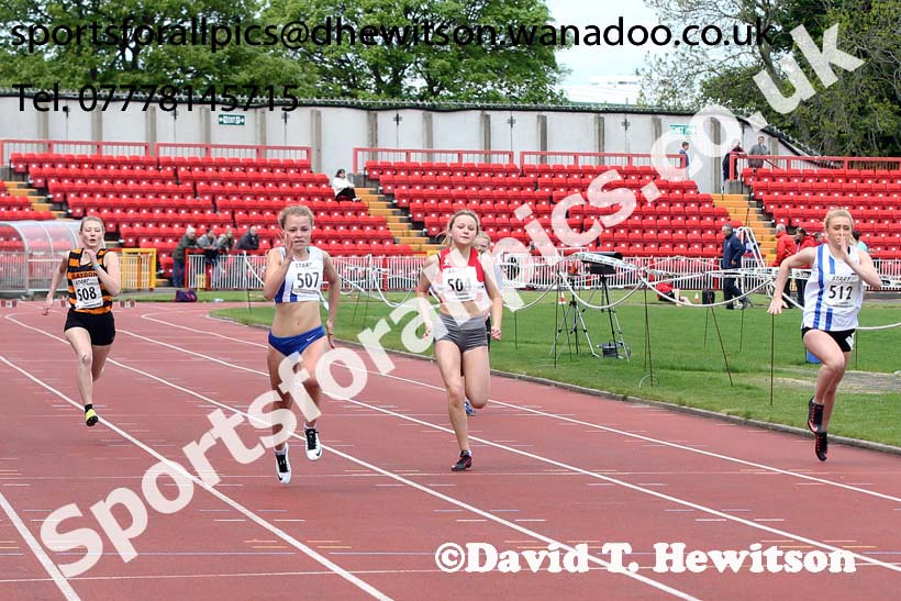 Womens under-17s, North East Track and Field Champs., Gateshead. Photo: David T. Hewitson/Sports for All Pics